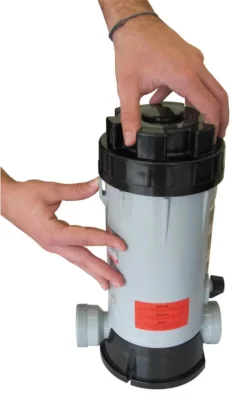 DISTRIBUTEUR AUTO CHLORE 4KG + RACCORDS -Équipement De Piscine Soldes distributeur auto chlore 4kg raccords 2