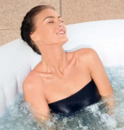 SPA GONFLABLE BESTWAY LAY-Z-SPA MIAMI 4 PLACES 18 SPA GONFLABLE BESTWAY LAY-Z-SPA MIAMI 4 PLACES -Équipement De Piscine Soldes spa gonflable bestway lay z spa miami 4 places 6